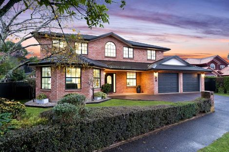 Photo of property in 30 South Kensington Way, Henderson, Auckland, 0612