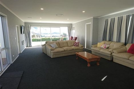 Photo of property in 71 Rata Street, Wanaka, 9305