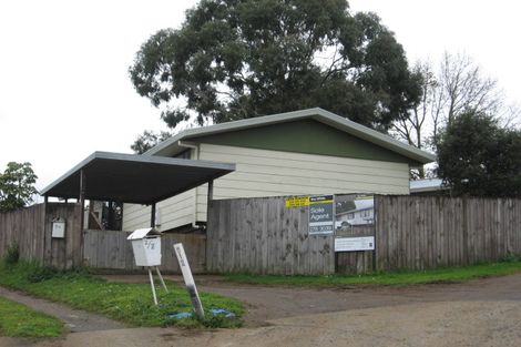 Photo of property in 1/6 Inca Place, Red Hill, Papakura, 2110