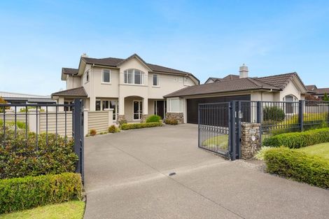 Photo of property in 22 Bluefin Way, West Harbour, Auckland, 0618