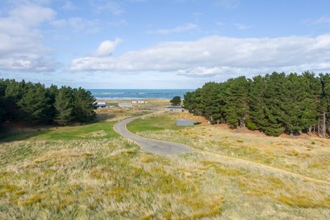 Photo of property in 28 Reefview Way, Flat Point, 5883