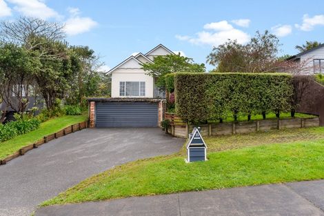 Photo of property in 33 Churchill Road, Cockle Bay, Auckland, 2014