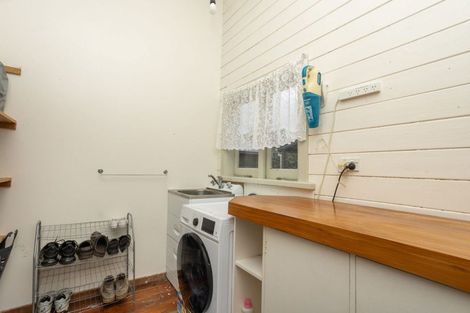 Photo of property in 30 Victoria Avenue, Dannevirke, 4930