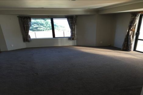 Photo of property in 28a Hoylake Place, Wattle Downs, Auckland, 2103