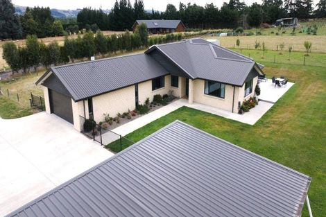 Photo of property in 30 Tara Hills Drive, North Taieri, Mosgiel, 9092