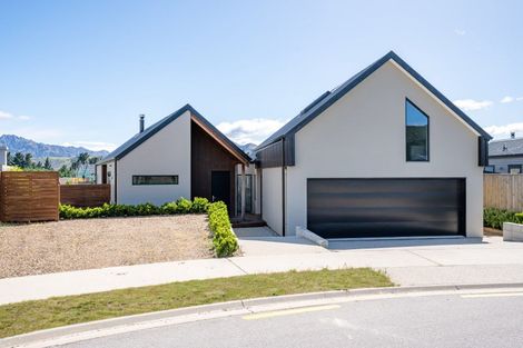 Photo of property in 9 Rocklands Court, Wanaka, 9305