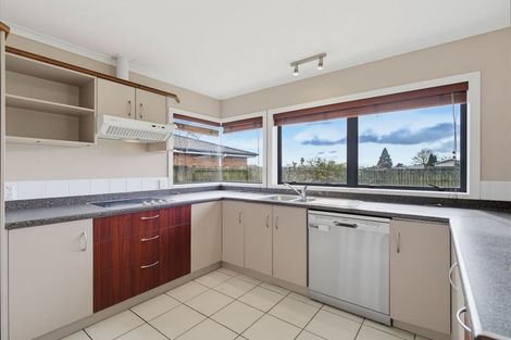 Photo of property in 5 Duggan Drive, Owhata, Rotorua, 3010
