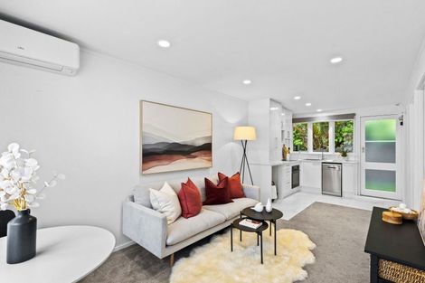 Photo of property in 2/67a Second Avenue, Kingsland, Auckland, 1021