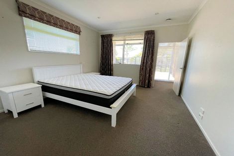 Photo of property in 1 Bartlett Drive, Silverdale, 0932