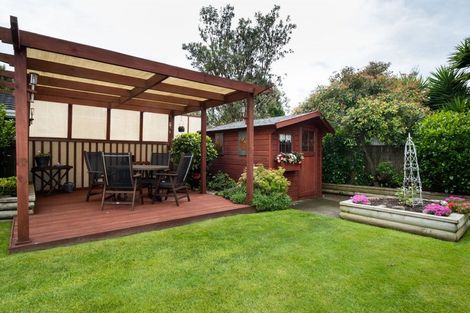 Photo of property in 42 Iona Road, Havelock North, 4130