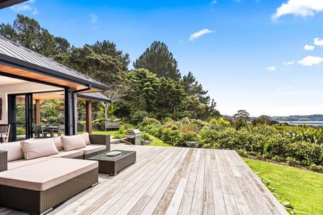 Photo of property in 99 Upper Whangateau Road, Big Omaha, Warkworth, 0985