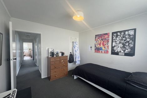 Photo of property in 12 Escort Grove, Awapuni, Palmerston North, 4412