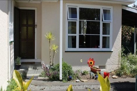 Photo of property in 75 Victoria Street, Carterton, 5713