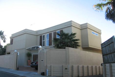 Photo of property in 1a Lincoln Road, Bluff Hill, Napier, 4110