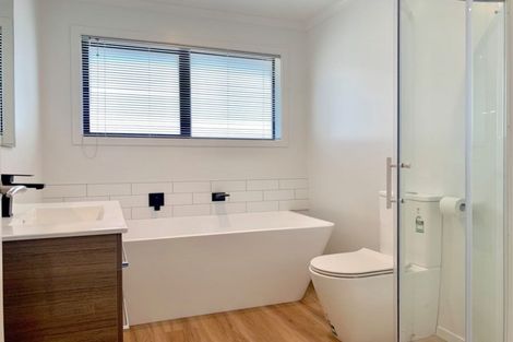 Photo of property in 12 Schooner Drive, Whitby, Porirua, 5024