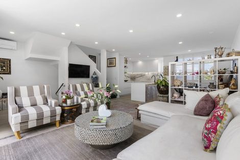 Photo of property in 10/4 Campbell Road, Takapuna, Auckland, 0622