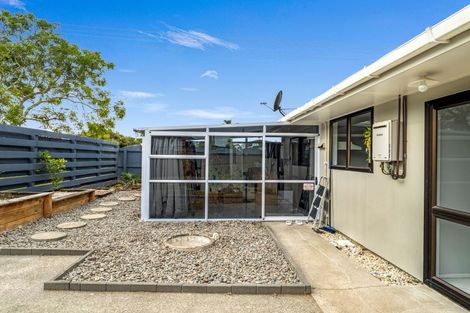 Photo of property in 2 Hampton Place, Springvale, Whanganui, 4501