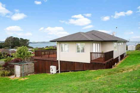 Photo of property in 21 Omana Avenue, Shelly Beach, Helensville, 0874