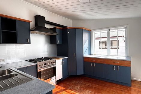 Photo of property in 27 Second Avenue, Avenues, Whangarei, 0110