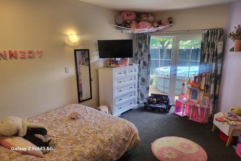 Photo of property in 22 Millcroft Place, Parklands, Christchurch, 8083