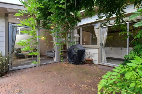 Photo of property in 42 Fitzroy Avenue, Fitzroy, Hamilton, 3206