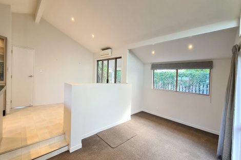 Photo of property in 25 Anderson Road, Taradale, Napier, 4112
