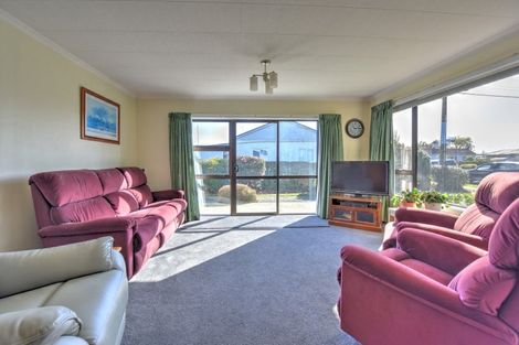 Photo of property in 86 Seaward Road, Edendale, 9825