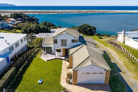 Photo of property in 21 Awatea Street, Mangawhai Heads, Mangawhai, 0505