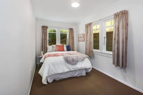 Photo of property in 57-59 Seaview Road, Paremata, Porirua, 5024