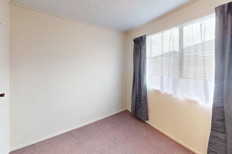 Photo of property in 20 Cumberland Place, Kelvin Grove, Palmerston North, 4414