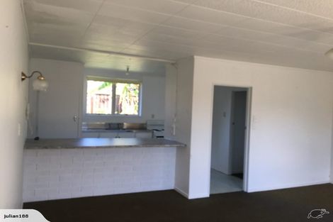 Photo of property in 1/69 Florence Avenue, Orewa, 0931