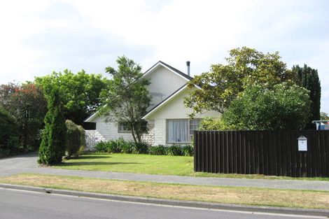 Photo of property in 8 Abbotts Place, Avonhead, Christchurch, 8042