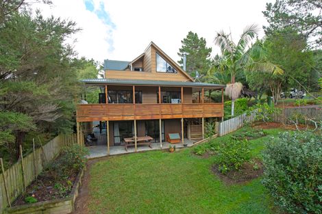 Photo of property in 60 Scott Road, Stanmore Bay, Whangaparaoa, 0932