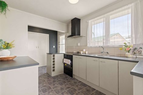 Photo of property in 15 Sunrise Avenue, Owhata, Rotorua, 3010