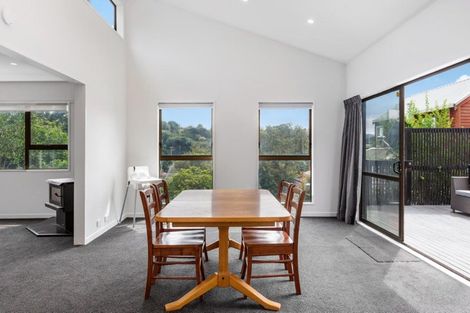 Photo of property in 3 Oak Avenue, Paremata, Porirua, 5024