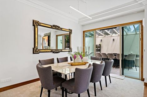 Photo of property in 18a Tiri Road, Milford, Auckland, 0620