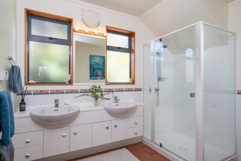 Photo of property in 22 Ewing Grove, Acacia Bay, Taupo, 3330