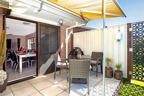 Photo of property in Orange Grove Flats, 2/549 Childers Road, Te Hapara, Gisborne, 4010