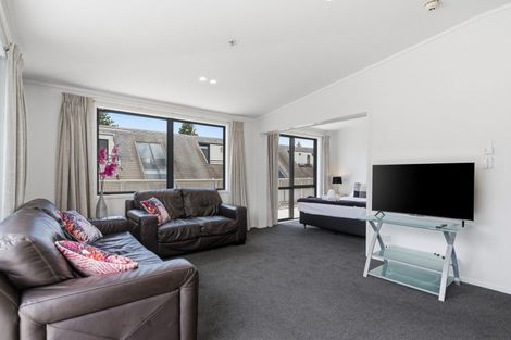 Photo of property in Atlas Apartments, 49 Maunganui Road, Mount Maunganui, 3116