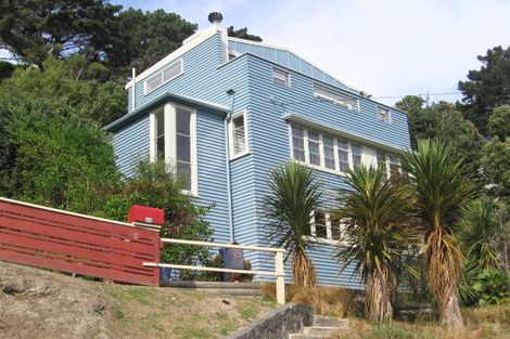 Photo of property in 32 Tannadyce Street, Strathmore Park, Wellington, 6022