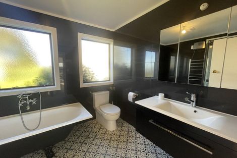 Photo of property in 380 Kaipara Coast Highway, Helensville, Kaukapakapa, 0871