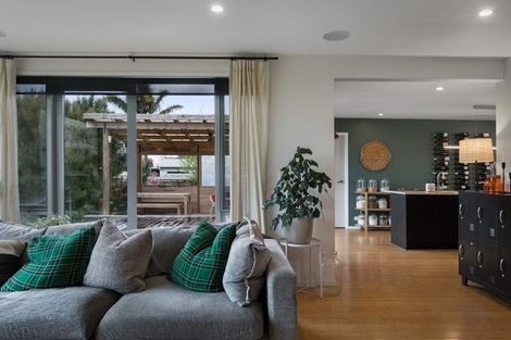 Photo of property in 30 Orchard East Road, Ngatea, 3503