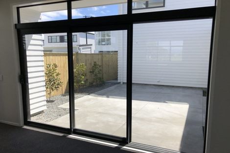 Photo of property in 11/15 Scott Road, Hobsonville, Auckland, 0616