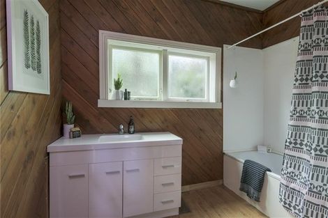 Photo of property in 30 Potatau Street, Grey Lynn, Auckland, 1021