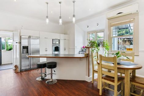 Photo of property in 161 Whitaker Street, Whataupoko, Gisborne, 4010