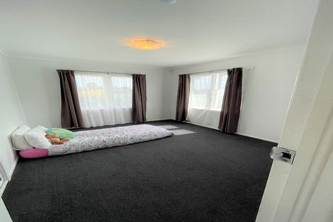 Photo of property in 25 Portadown Avenue, Pakuranga Heights, Auckland, 2010