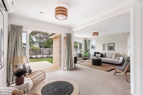 Photo of property in 280 Wainoni Road, Avondale, Christchurch, 8061