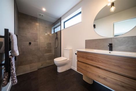 Photo of property in 8 Mulbury Way, Lower Shotover, Queenstown, 9304