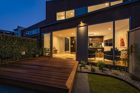 Photo of property in 3 Salmont Place, Kelburn, Wellington, 6012