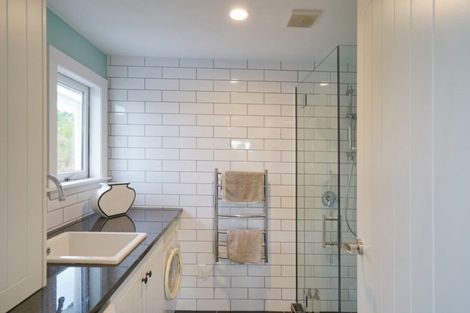 Photo of property in 3 Hackthorne Road, Cashmere, Christchurch, 8022